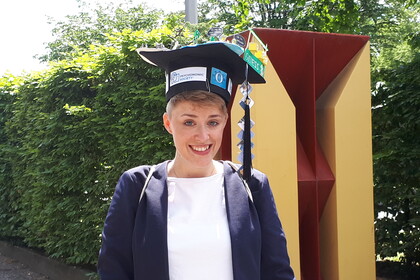 Liliane Wulff nach erfolgreicher Disputation ihrer Dissertation