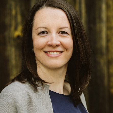 Porträt von Lotte Pummerer.