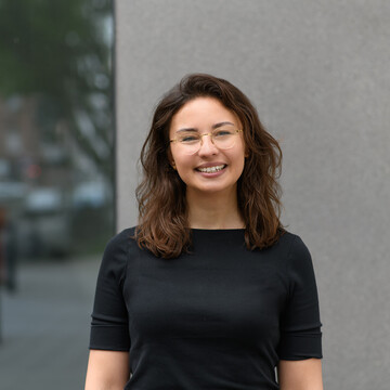 Dr. Christine Emmer