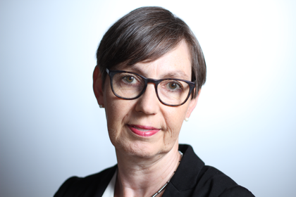 Portrait von Prof. Dr. Sabine Sonnentag
