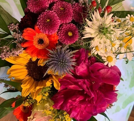Bild von einem bunten Blumenstrauß