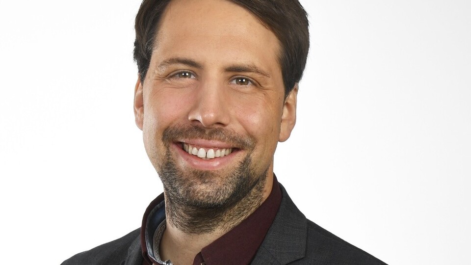 Porträt von Tobias Ebert