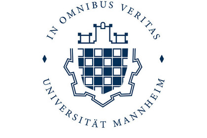 Logo der Uni Mannheim in blau auf weißem Hintergrund.