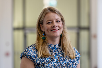 Porträt von Prof. Dr. Melanie Sauter