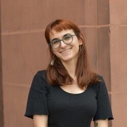 Porträt von Majlinda Zhuniq