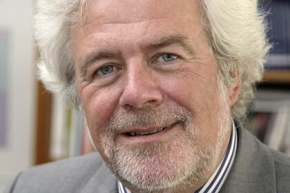 Prof. Dr. Jochen Hörisch